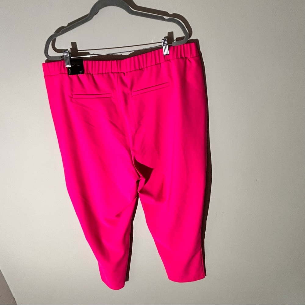 Torrid size 3T Vibrant Pink dressy Women's neon office fun w/ pockets pants NWT - Picture 6 of 7